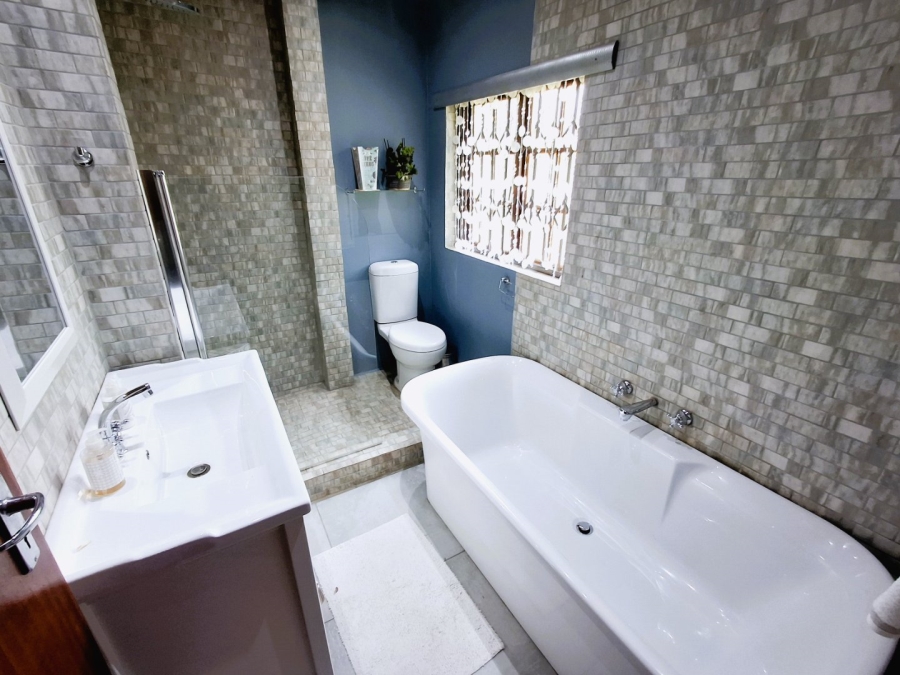 4 Bedroom Property for Sale in River Lodge Estate Free State